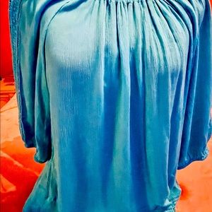 Westport on or off the shoulder blouse.  NWT Size 1X, Turquoise.